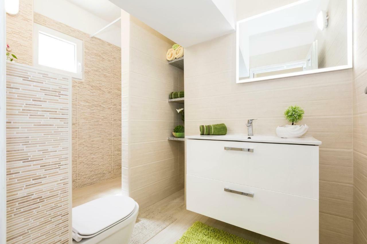 Apartments And Rooms Roberto B. Valun Luaran gambar